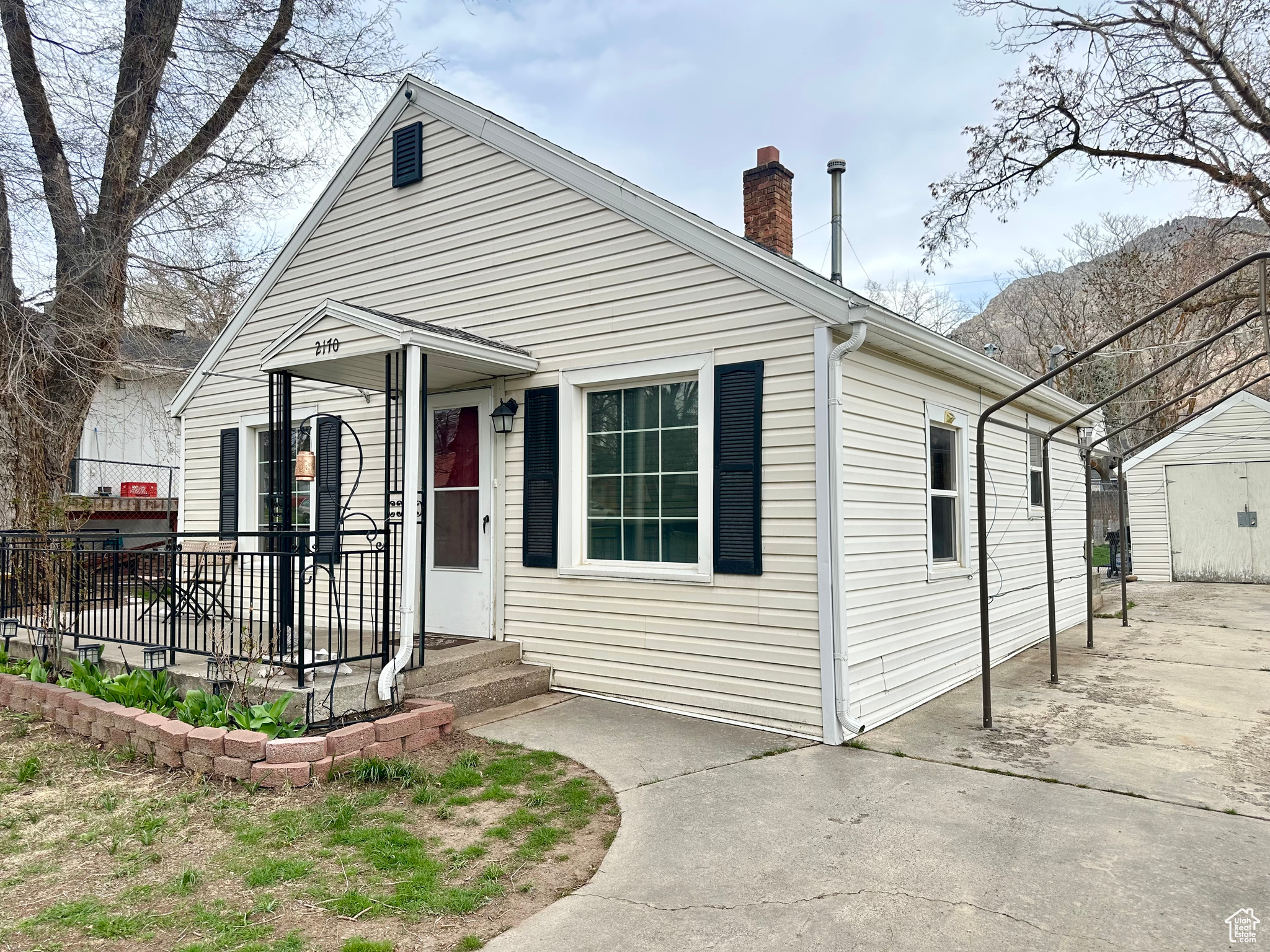 MOUNTAIN VIEW - Residential