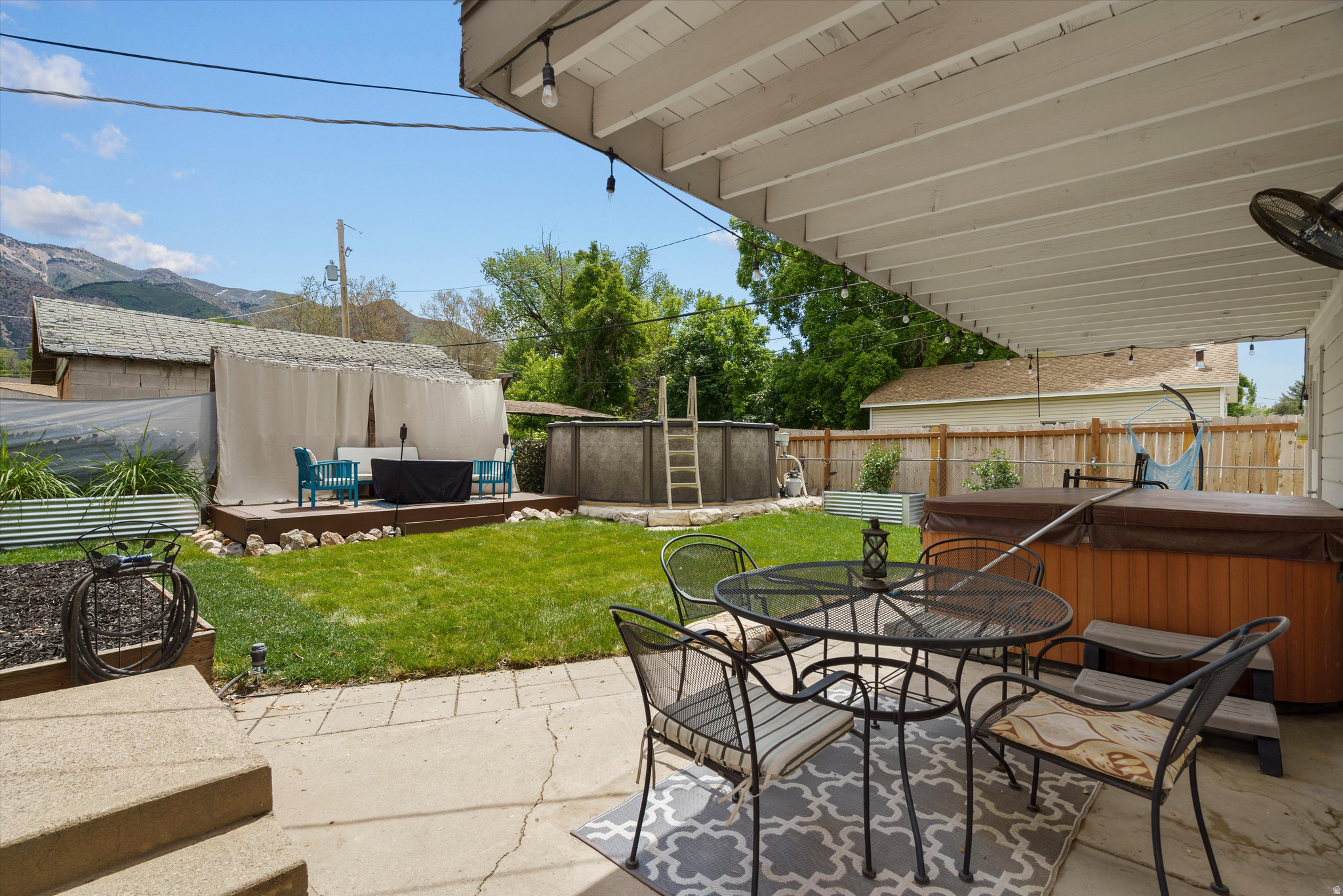 NELSON PARK - Residential