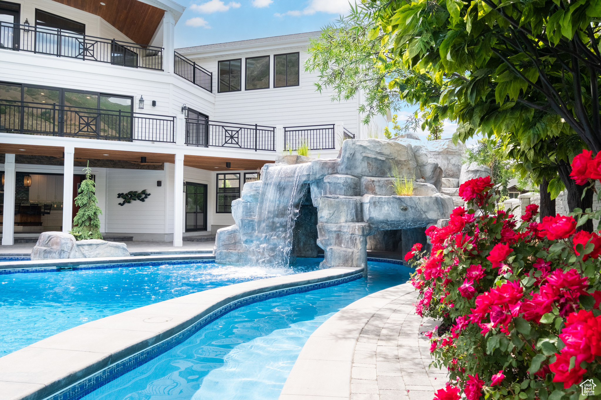 EAST MOUNTAIN ESTATES - Residential