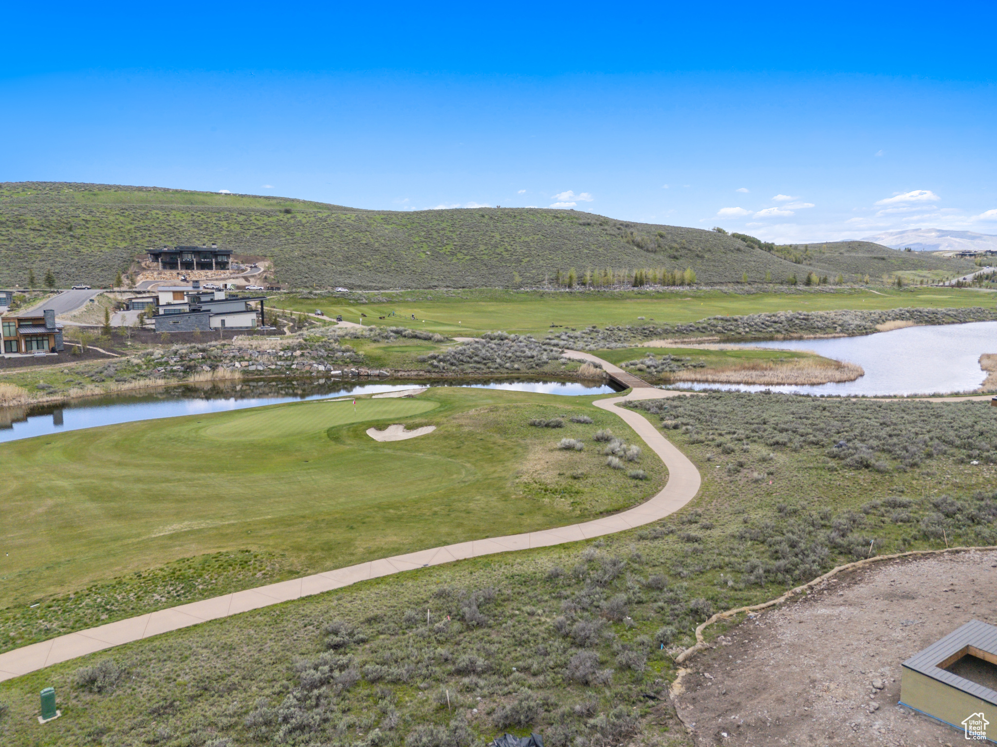 VILLAS AT VISTA POINT - Residential