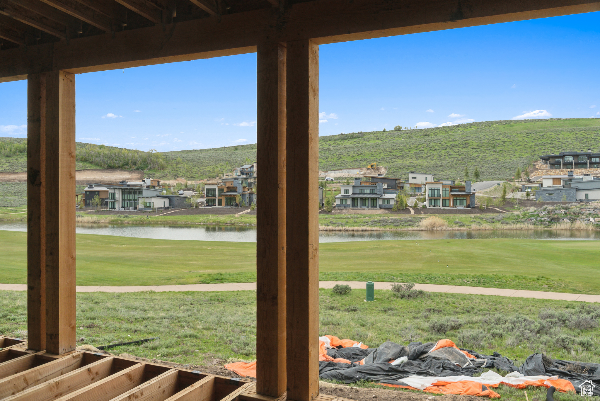 VILLAS AT VISTA POINT - Residential