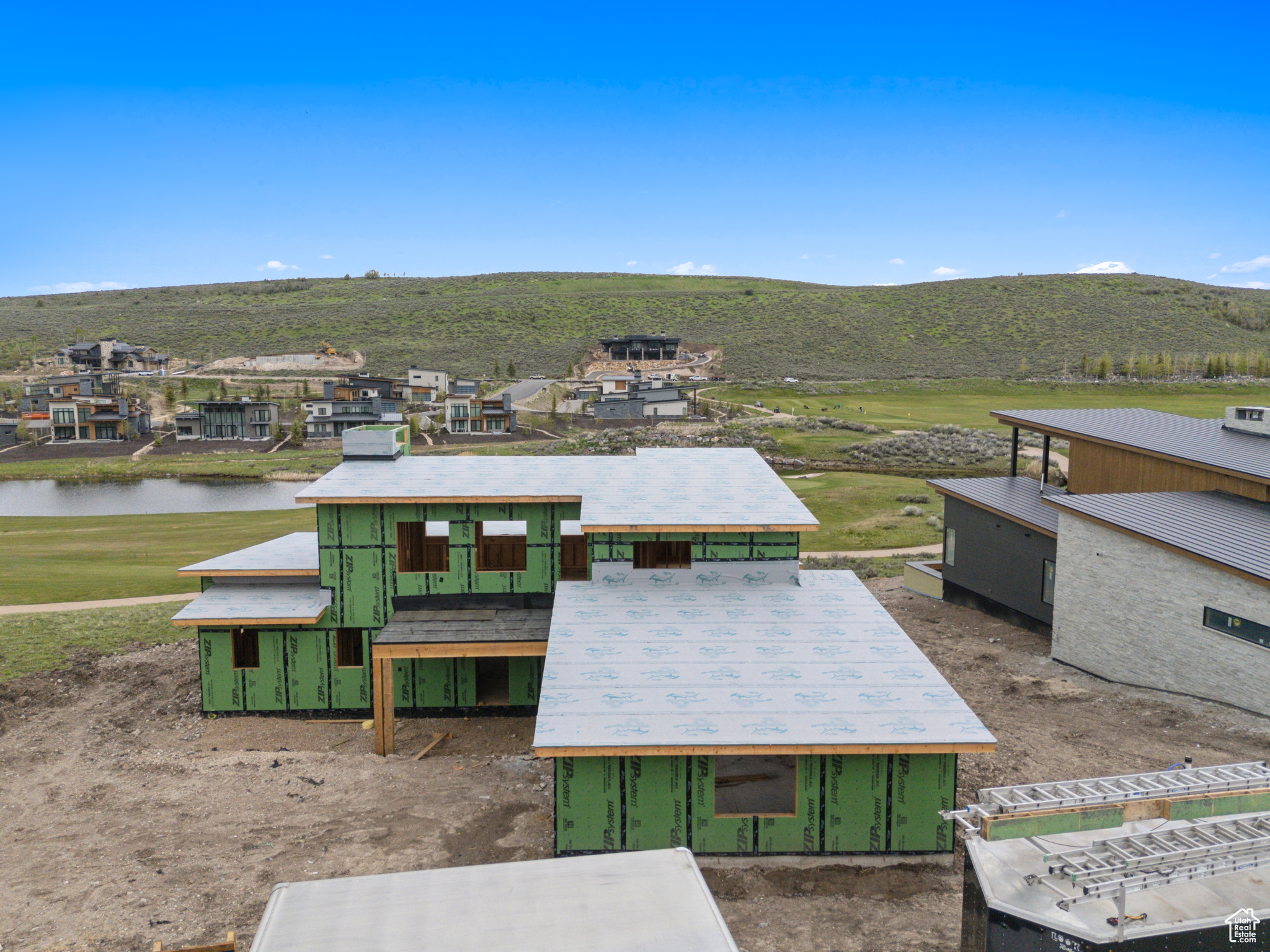 VILLAS AT VISTA POINT - Residential