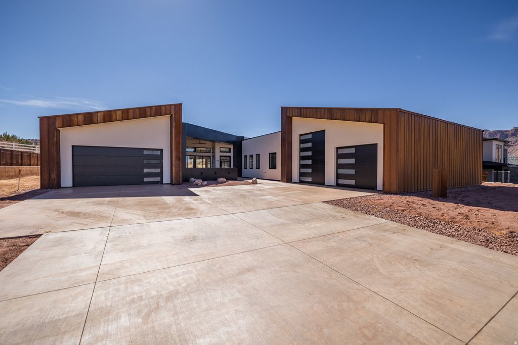 Photo of 2235 SALIDA DEL SOL, Moab, UT 84532 (MLS # 2144138)