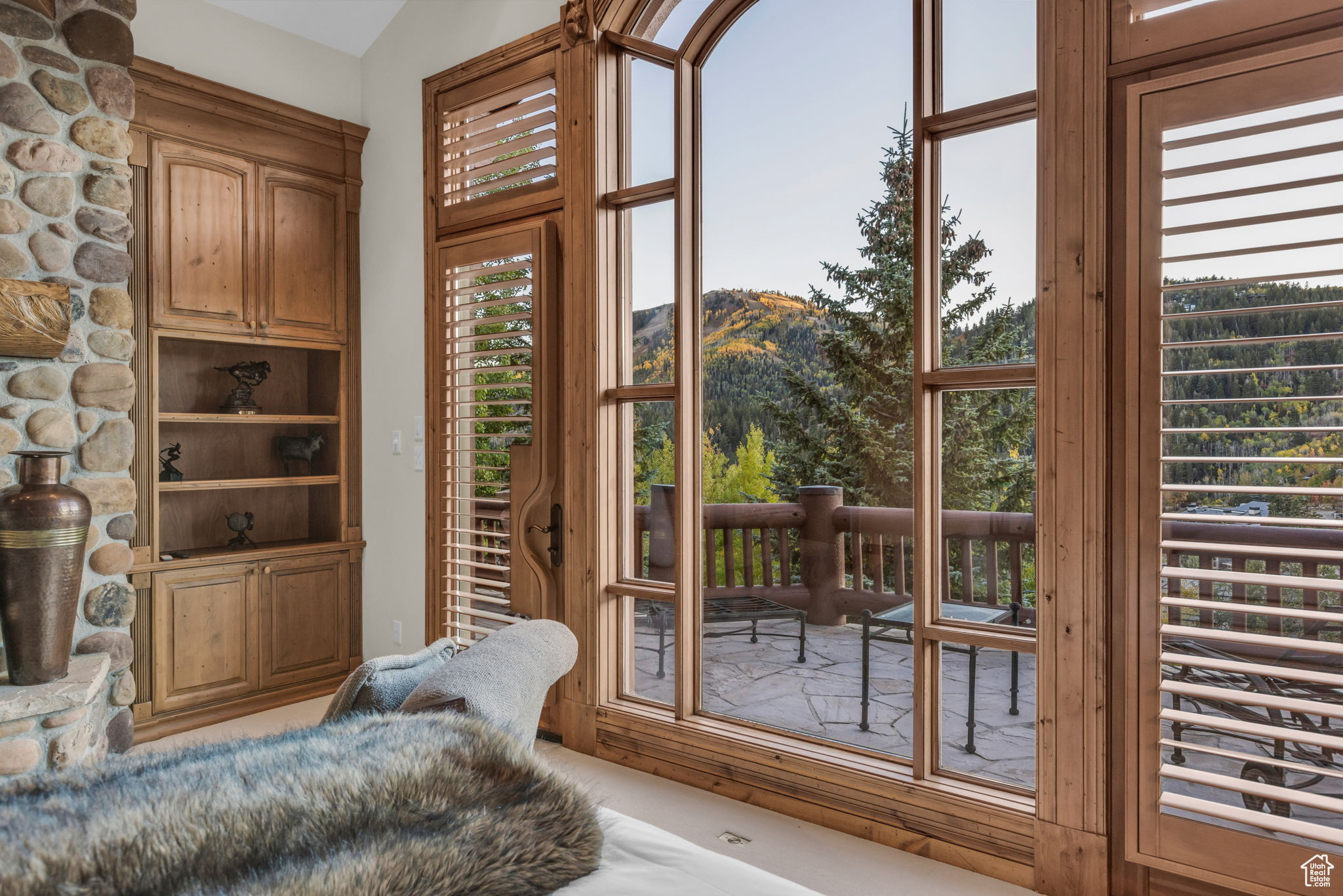 DEER CREST ESTATES - Residential