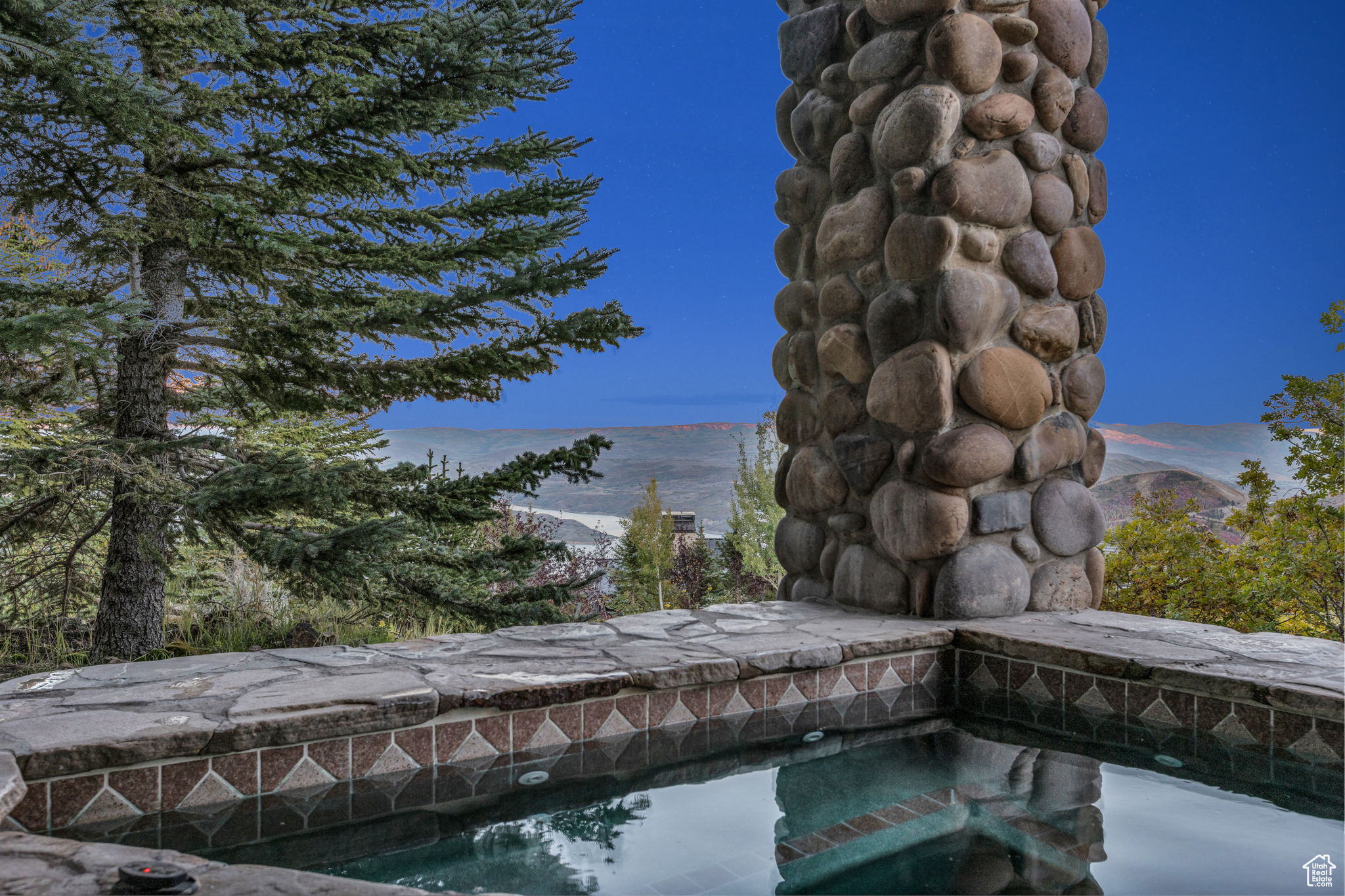 DEER CREST ESTATES - Residential