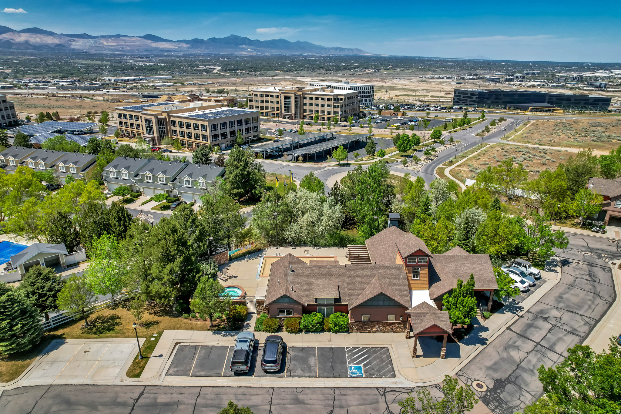 CHANDLER POINT - Residential