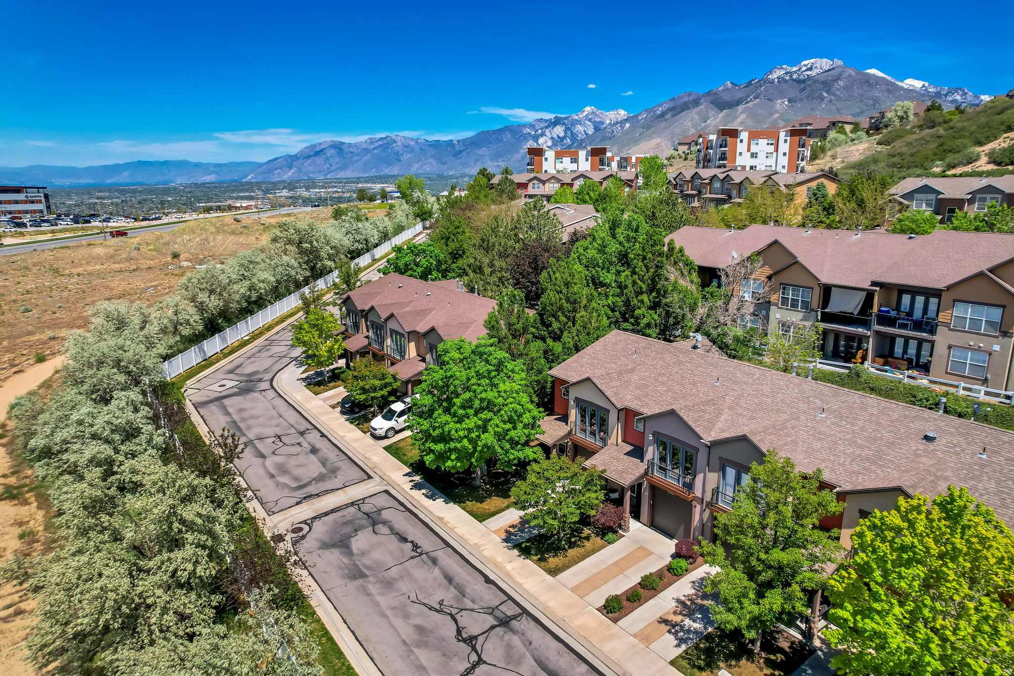 CHANDLER POINT - Residential