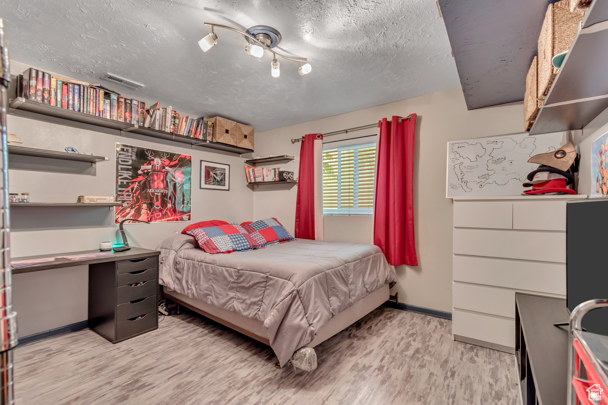 MANORLY COURT - Residential