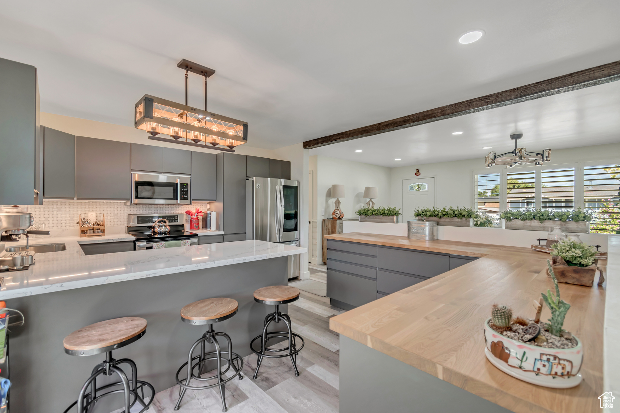 MANORLY COURT - Residential