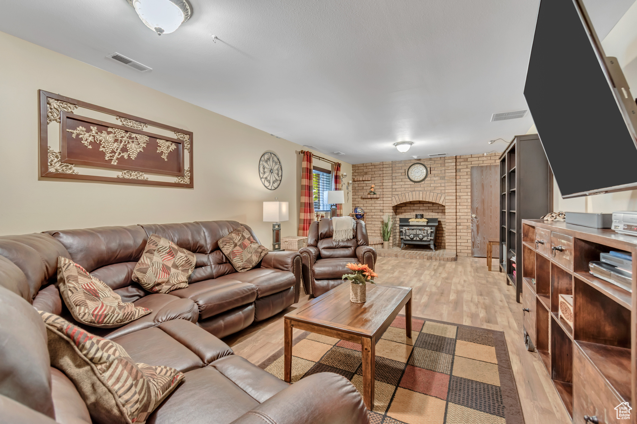 MANORLY COURT - Residential