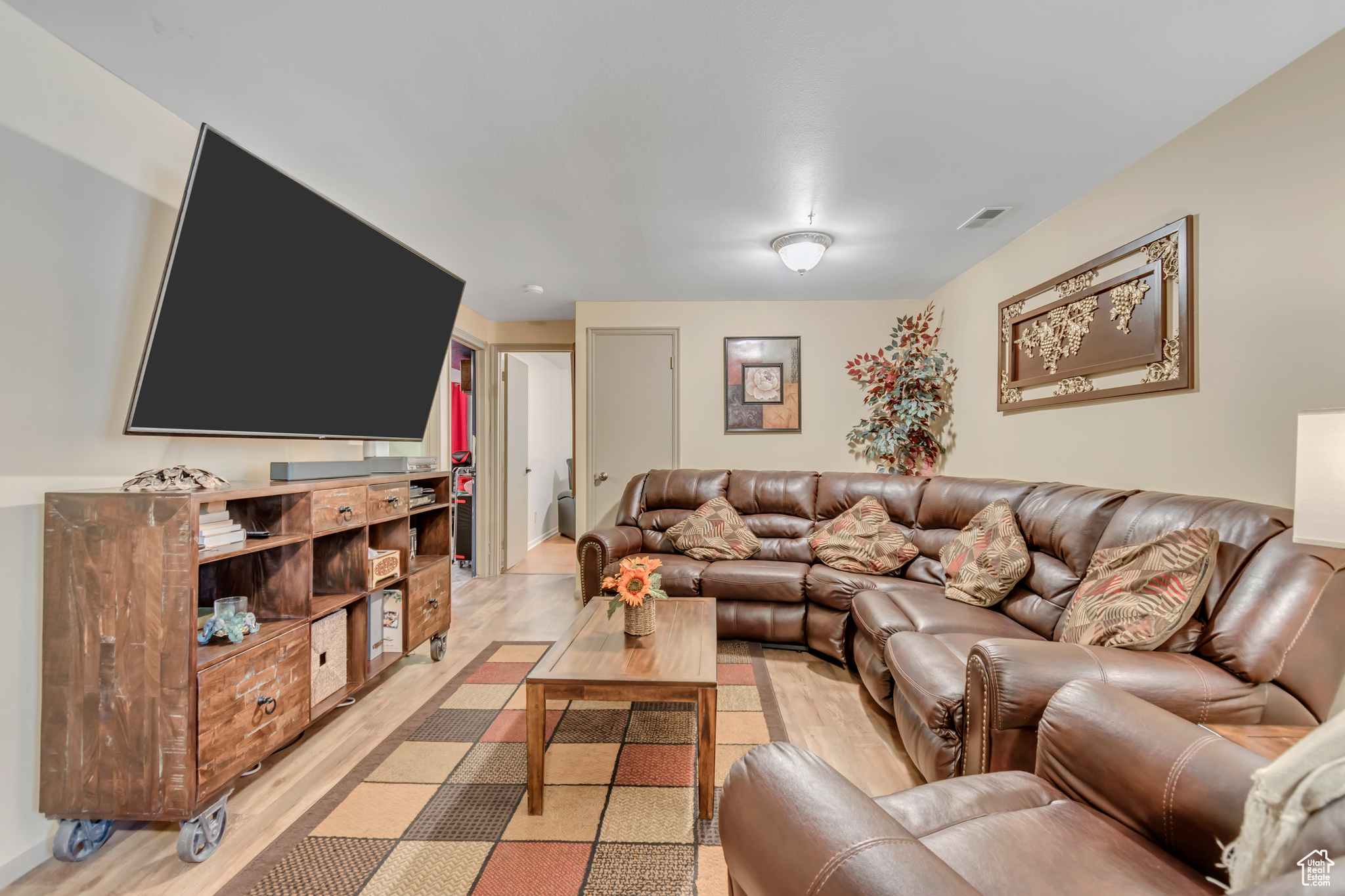 MANORLY COURT - Residential