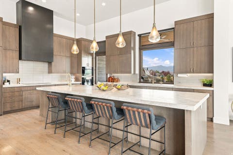 Tiny photo for 1315 N 6900 E, Huntsville, UT 84317 (MLS # 2178238)
