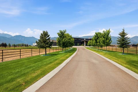 Tiny photo for 1315 N 6900 E, Huntsville, UT 84317 (MLS # 2178238)