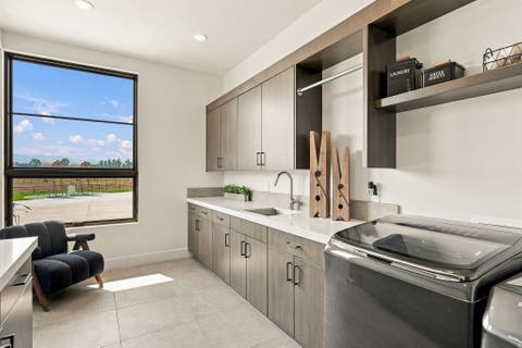 Tiny photo for 1315 N 6900 E, Huntsville, UT 84317 (MLS # 2178238)