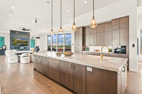 Tiny photo for 1315 N 6900 E, Huntsville, UT 84317 (MLS # 2178238)