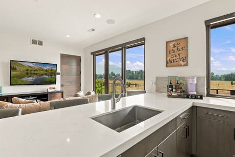 Tiny photo for 1315 N 6900 E, Huntsville, UT 84317 (MLS # 2178238)