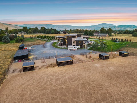 Tiny photo for 1315 N 6900 E, Huntsville, UT 84317 (MLS # 2178238)