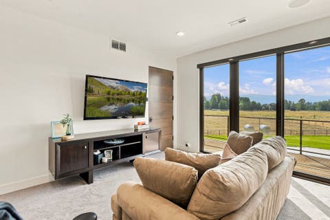 Tiny photo for 1315 N 6900 E, Huntsville, UT 84317 (MLS # 2178238)