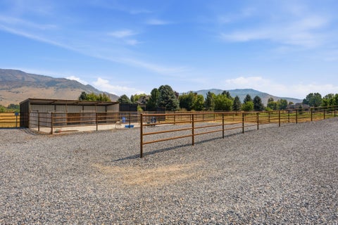 Tiny photo for 1315 N 6900 E, Huntsville, UT 84317 (MLS # 2178238)
