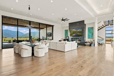 Tiny photo for 1315 N 6900 E, Huntsville, UT 84317 (MLS # 2178238)