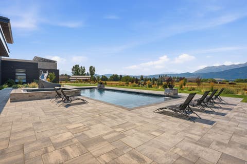 Tiny photo for 1315 N 6900 E, Huntsville, UT 84317 (MLS # 2178238)