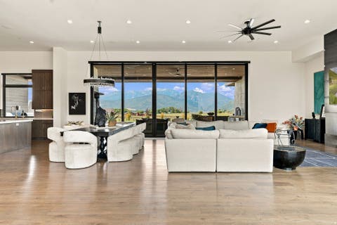 Tiny photo for 1315 N 6900 E, Huntsville, UT 84317 (MLS # 2178238)