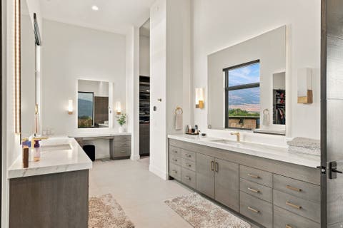 Tiny photo for 1315 N 6900 E, Huntsville, UT 84317 (MLS # 2178238)