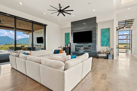 Tiny photo for 1315 N 6900 E, Huntsville, UT 84317 (MLS # 2178238)