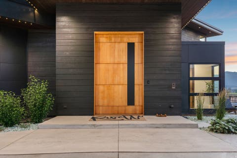 Tiny photo for 1315 N 6900 E, Huntsville, UT 84317 (MLS # 2178238)