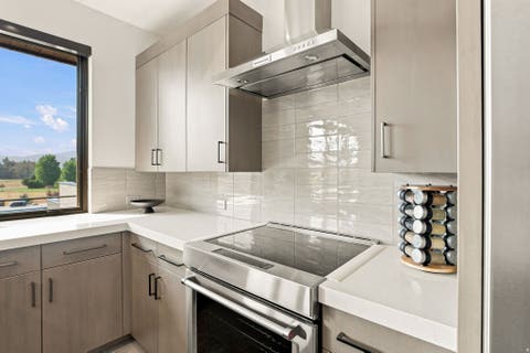 Tiny photo for 1315 N 6900 E, Huntsville, UT 84317 (MLS # 2178238)