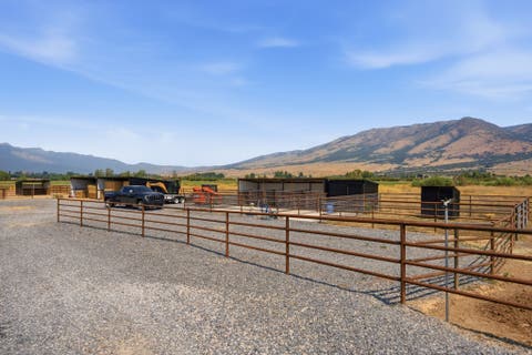 Tiny photo for 1315 N 6900 E, Huntsville, UT 84317 (MLS # 2178238)