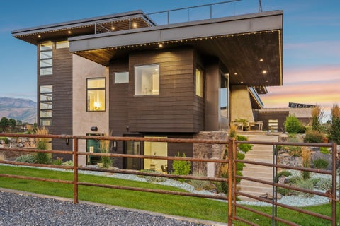 Tiny photo for 1315 N 6900 E, Huntsville, UT 84317 (MLS # 2178238)