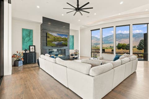 Tiny photo for 1315 N 6900 E, Huntsville, UT 84317 (MLS # 2178238)