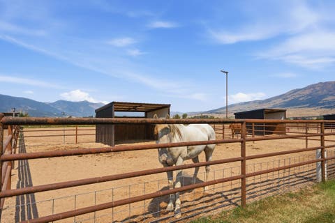 Tiny photo for 1315 N 6900 E, Huntsville, UT 84317 (MLS # 2178238)