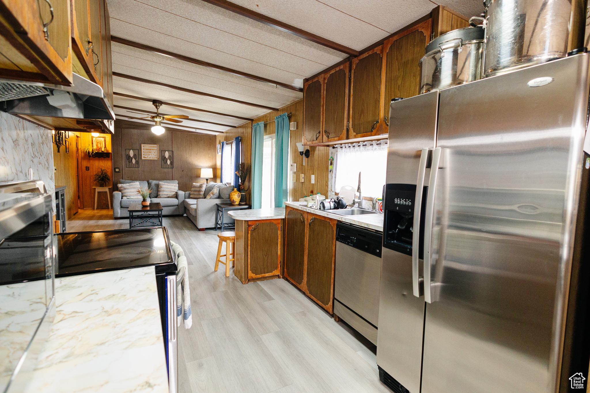 LAMPLIGHTER ESTATES - Residential