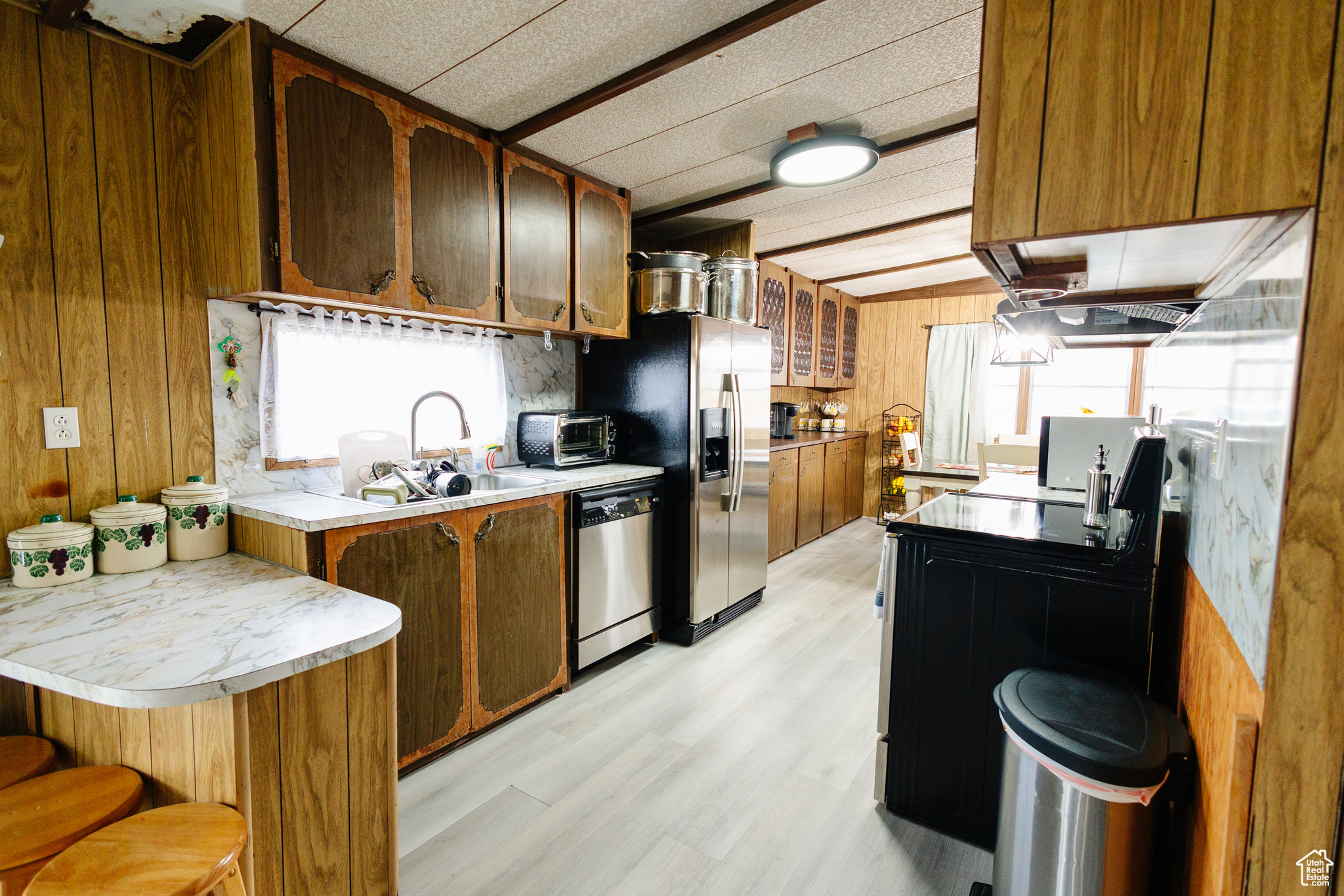 LAMPLIGHTER ESTATES - Residential
