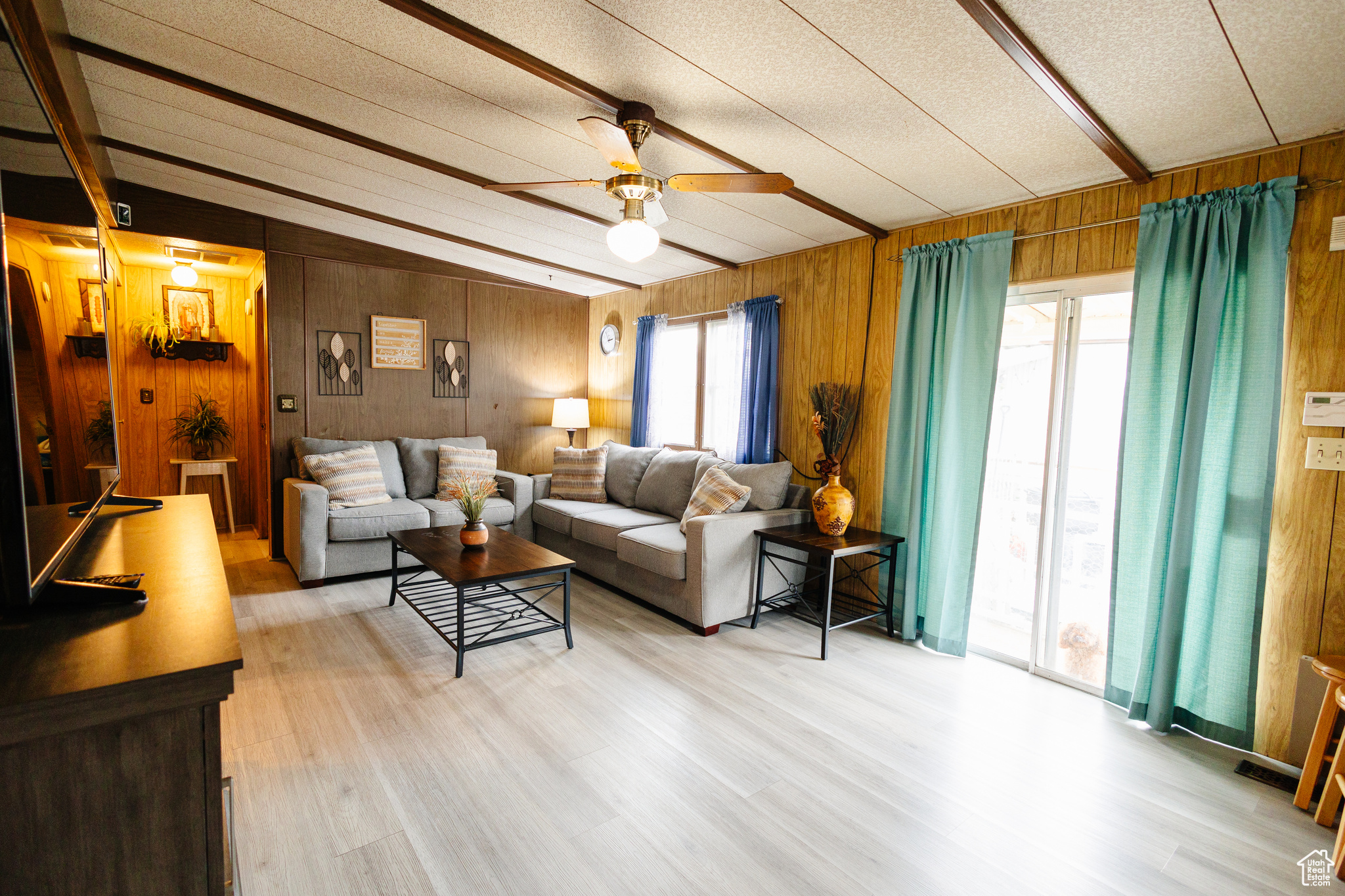 LAMPLIGHTER ESTATES - Residential