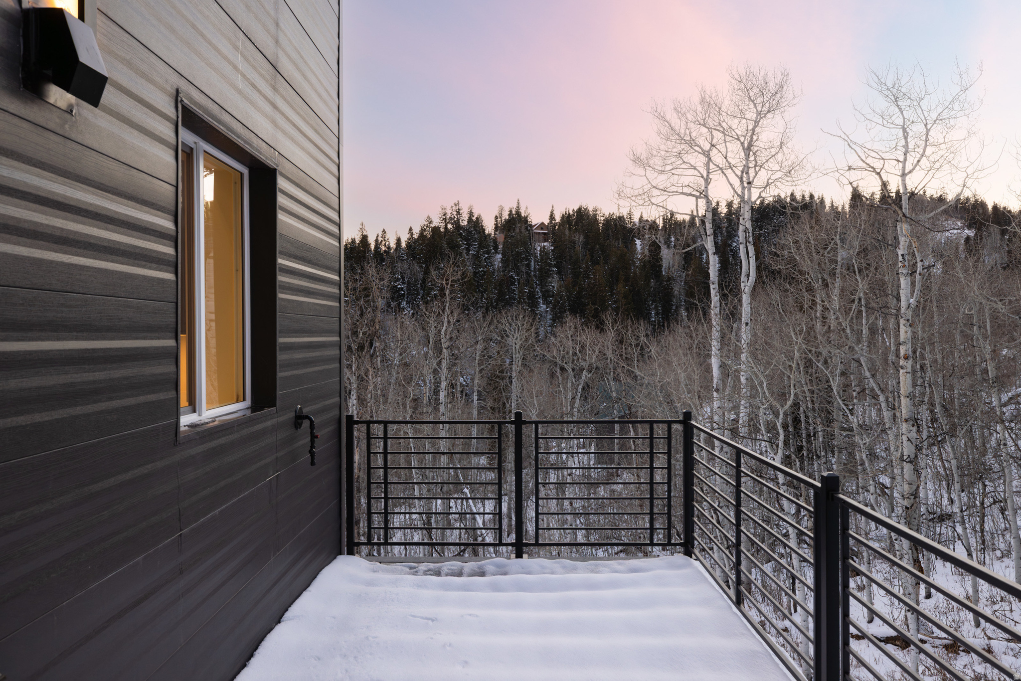 PINE MEADOWS - Residential