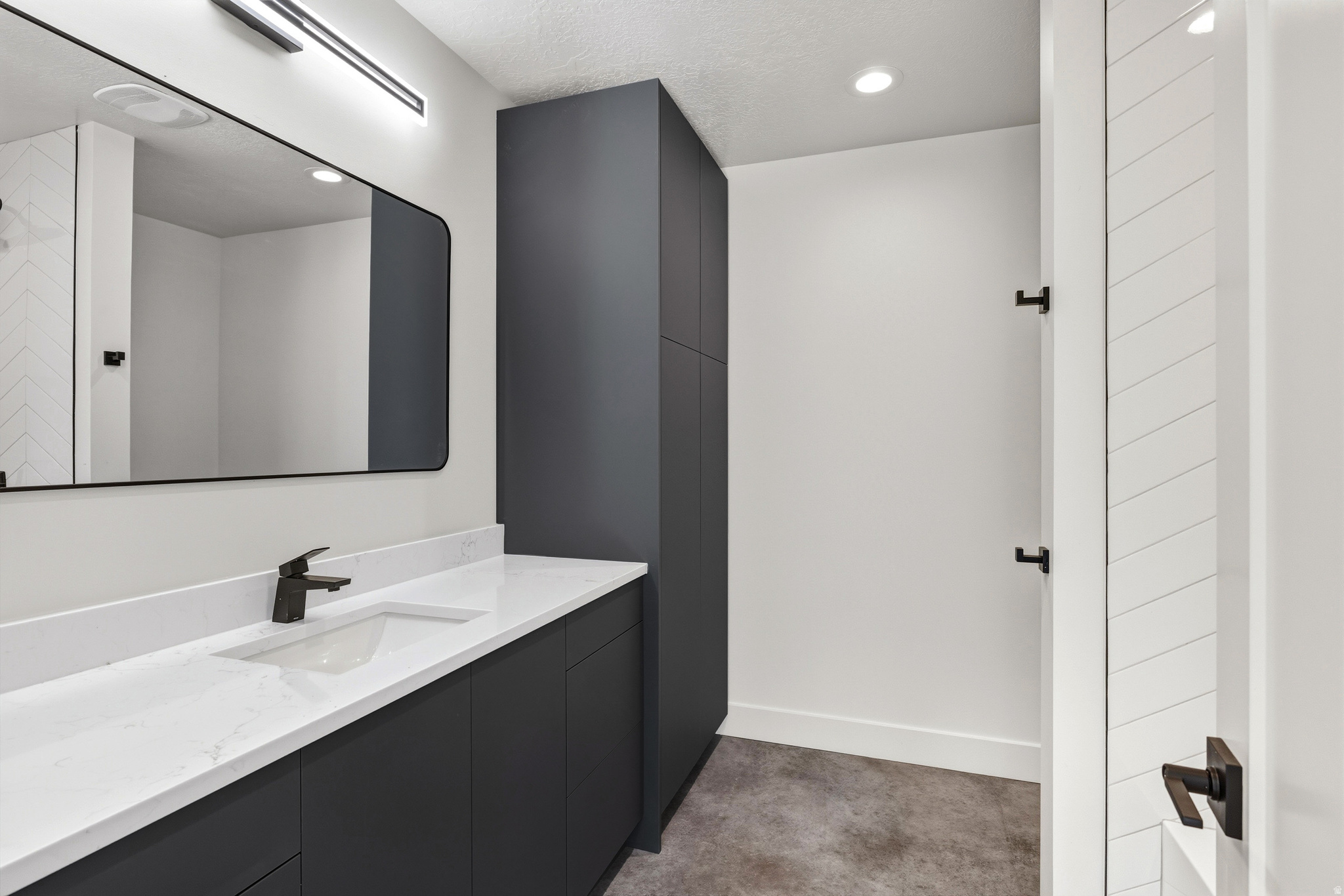 PINE MEADOWS - Residential