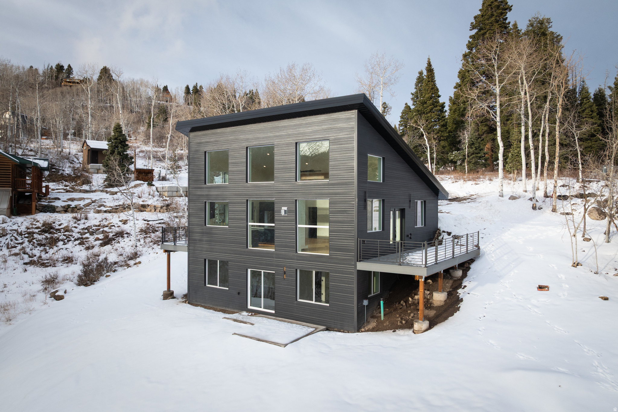 PINE MEADOWS - Residential