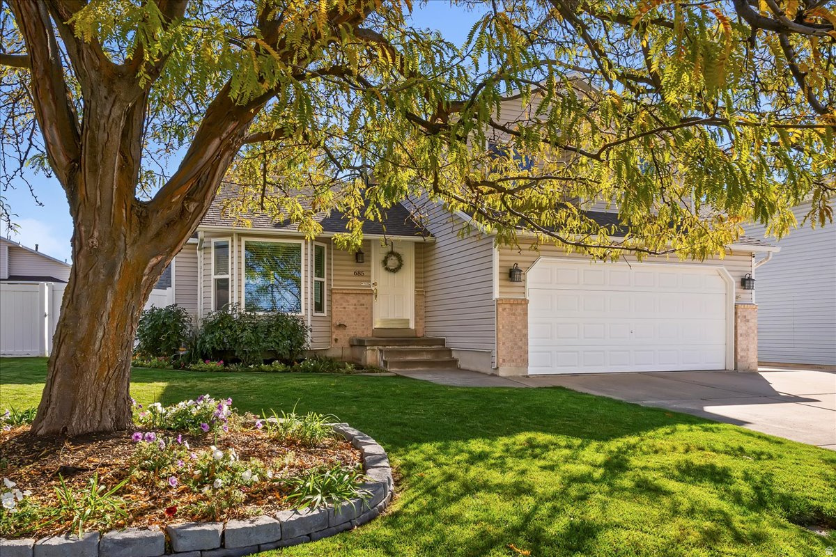 COUNTRY CREEK - Residential