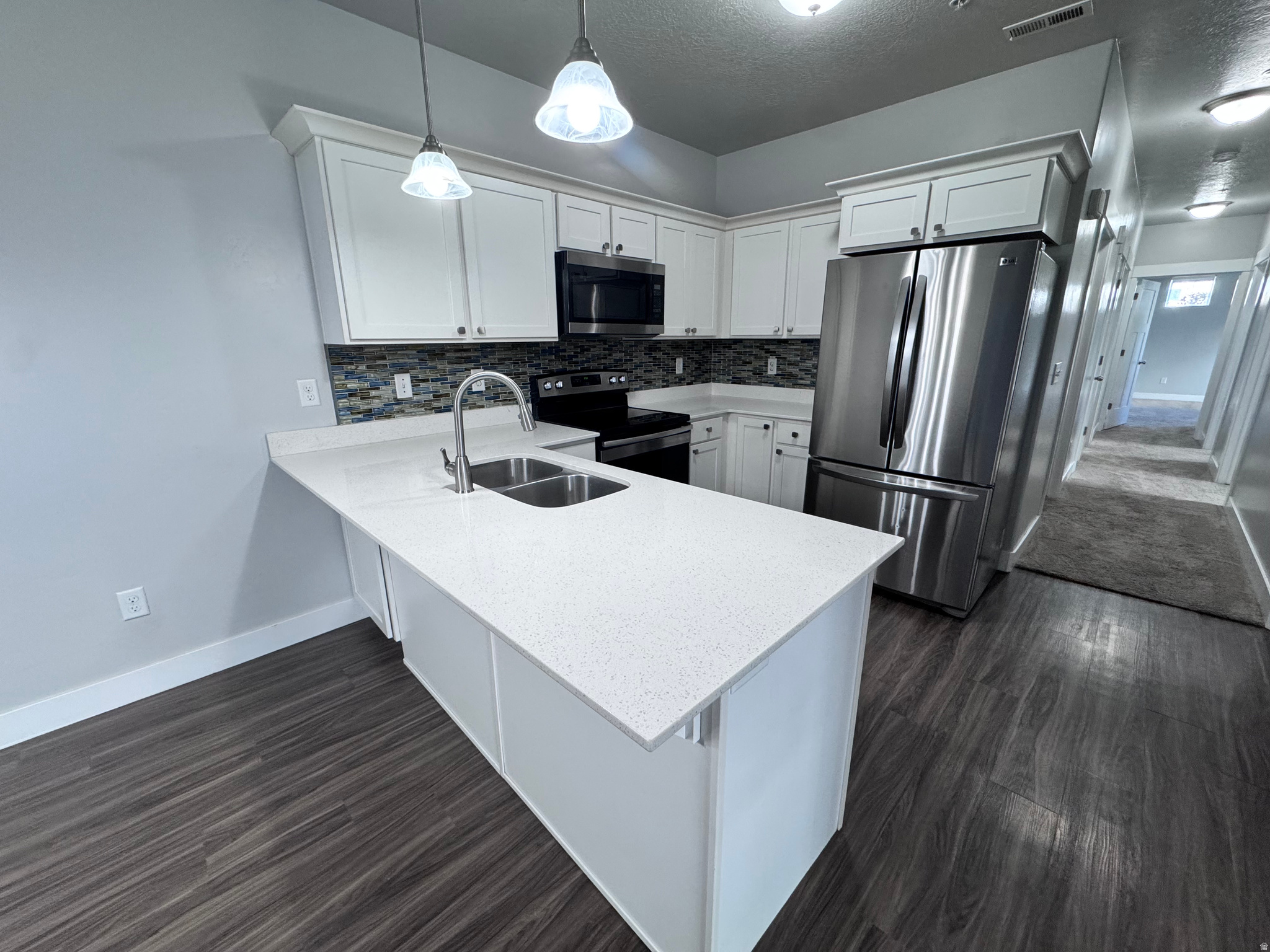 EAGLE VIEW - Residential Lease