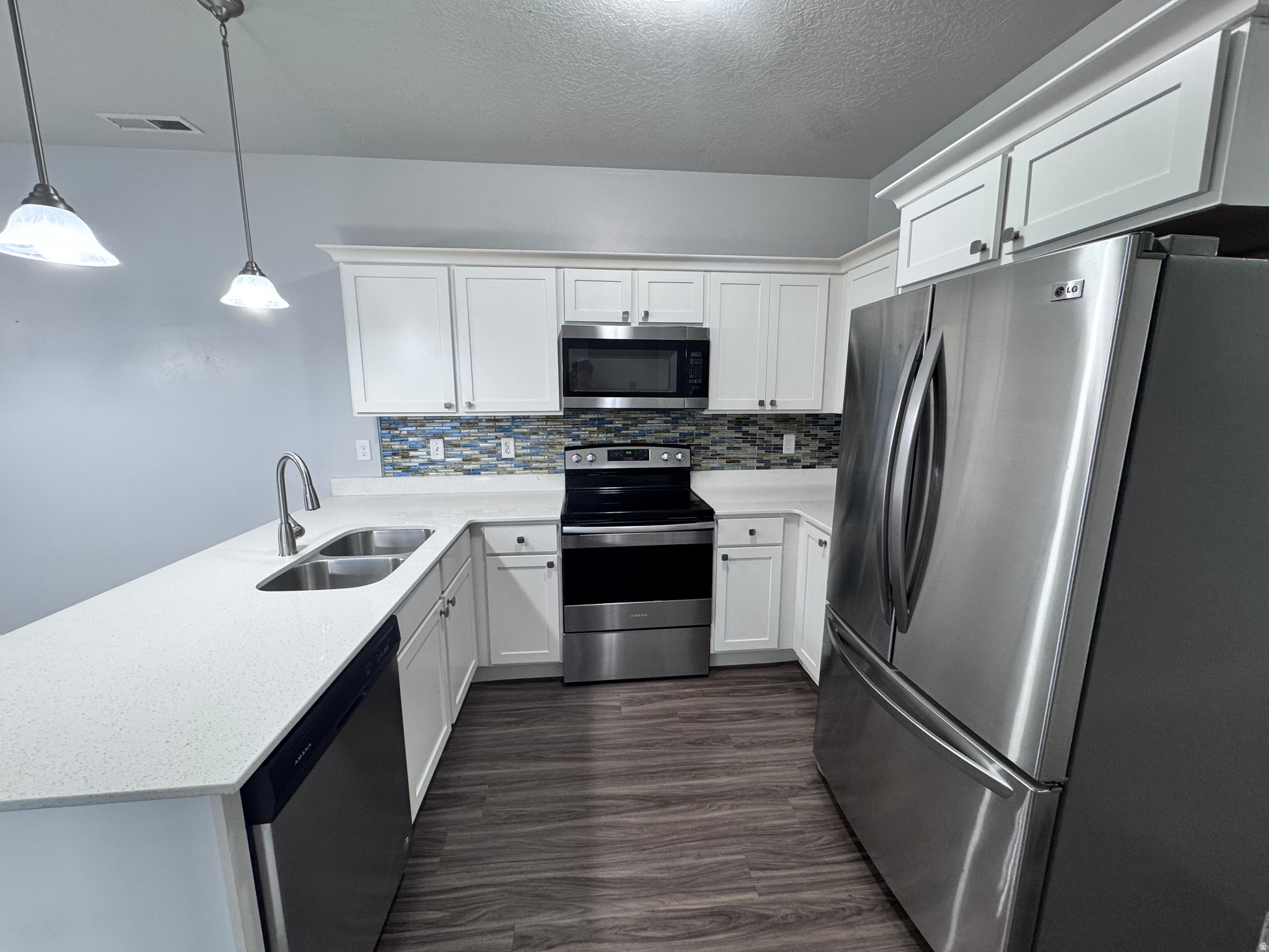 EAGLE VIEW - Residential Lease