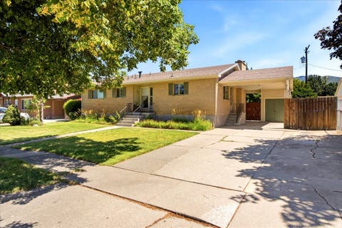 Photo of 920 N 325 W, Bountiful, UT 84010 (MLS # 2179386)
