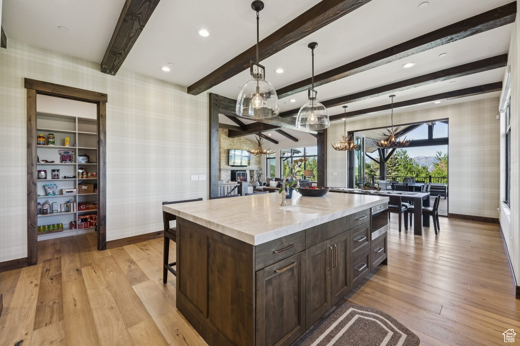 Park City, Utah 84098, United States, 5 Bedrooms Bedrooms, ,4 BathroomsBathrooms,Residential,Pending,146273