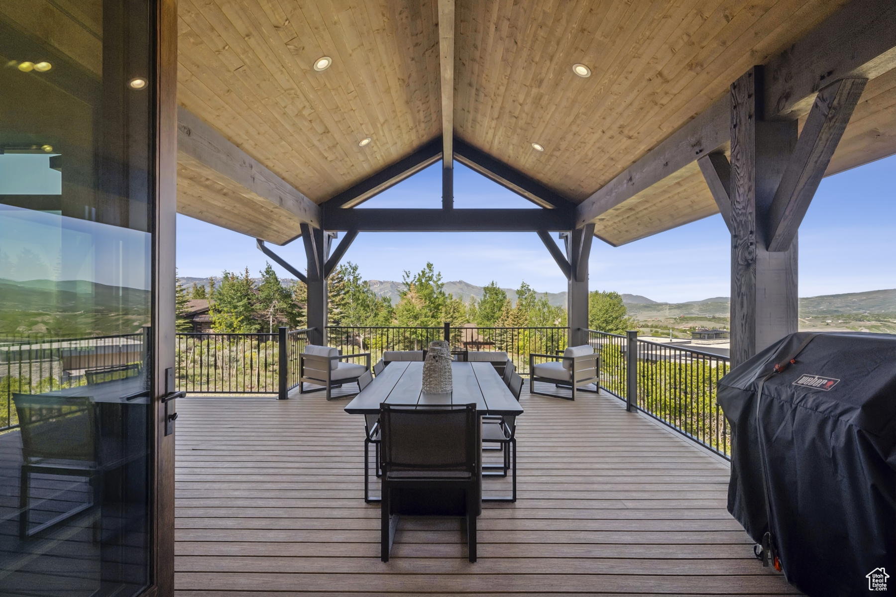 Park City, Utah 84098, United States, 5 Bedrooms Bedrooms, ,4 BathroomsBathrooms,Residential,Pending,146273