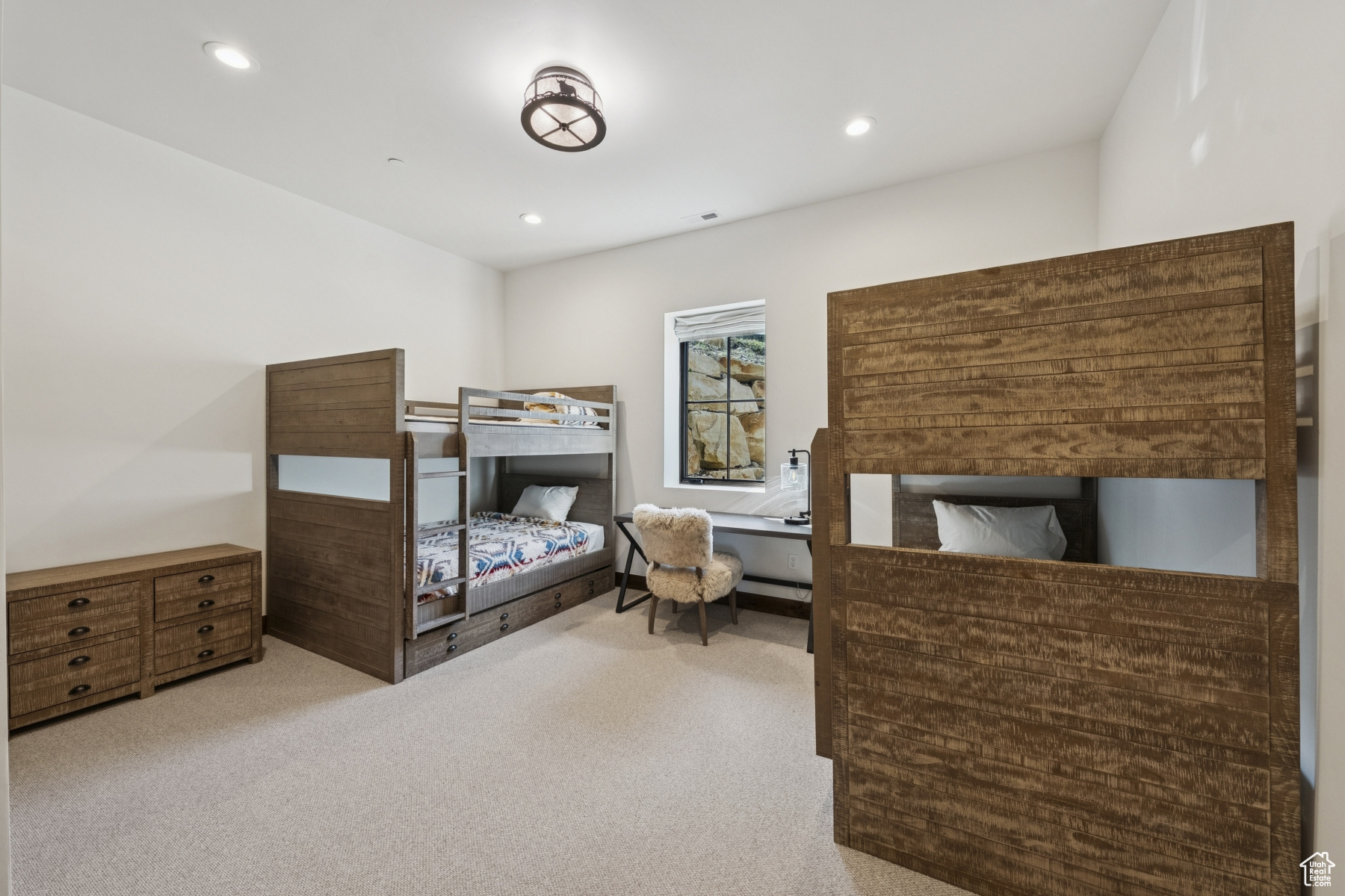 Park City, Utah 84098, United States, 5 Bedrooms Bedrooms, ,4 BathroomsBathrooms,Residential,Pending,146273