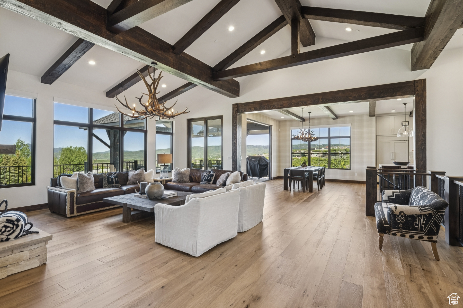 Park City, Utah 84098, United States, 5 Bedrooms Bedrooms, ,4 BathroomsBathrooms,Residential,Pending,146273