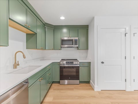 Tiny photo for 1987 E WALKER MEADOWS CIR, Holladay, UT 84117 (MLS # 2185903)