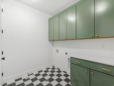 Tiny photo for 1987 E WALKER MEADOWS CIR, Holladay, UT 84117 (MLS # 2185903)